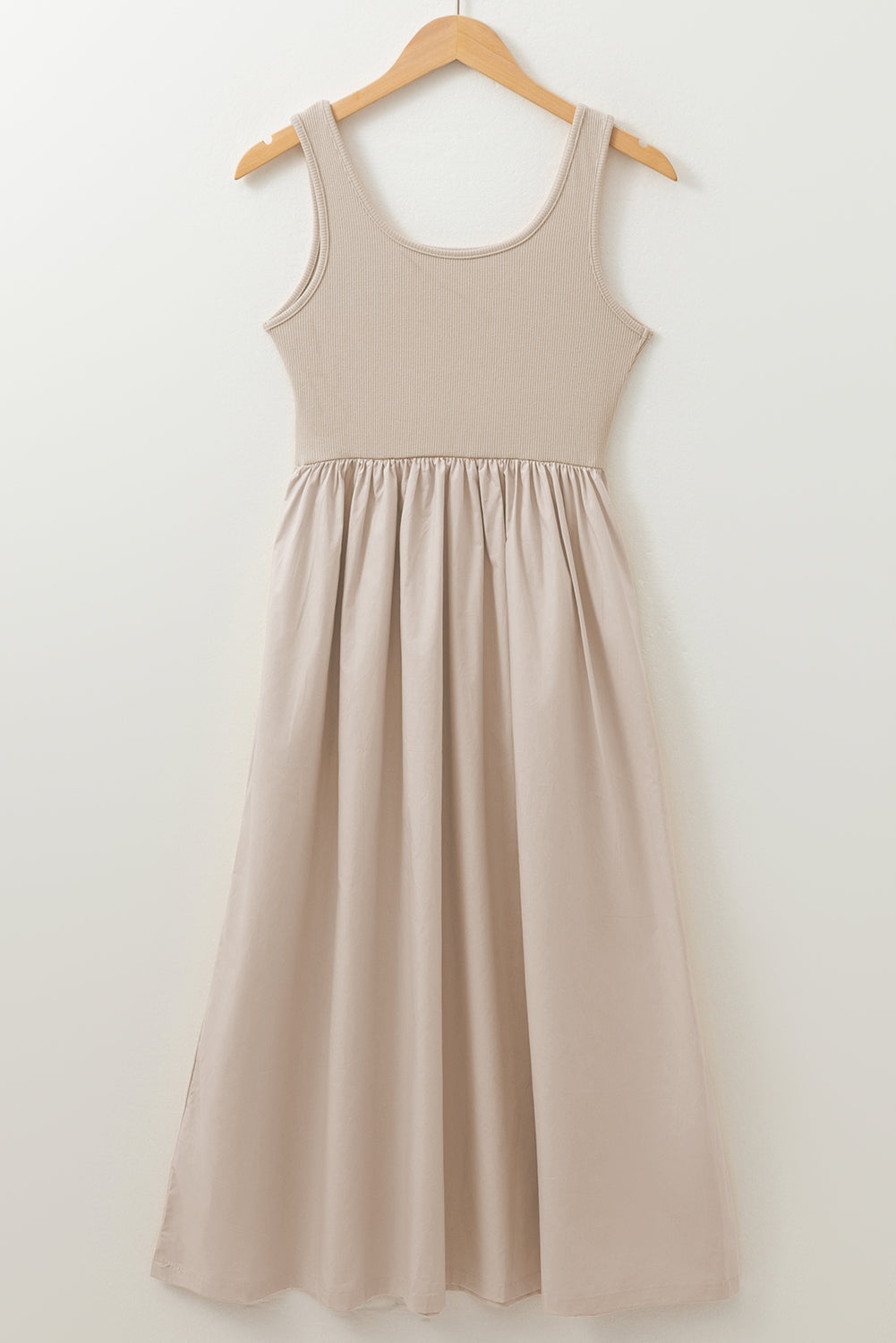 Solid Scoop Neck Ribbed Bodice Pleated Maxi Dress