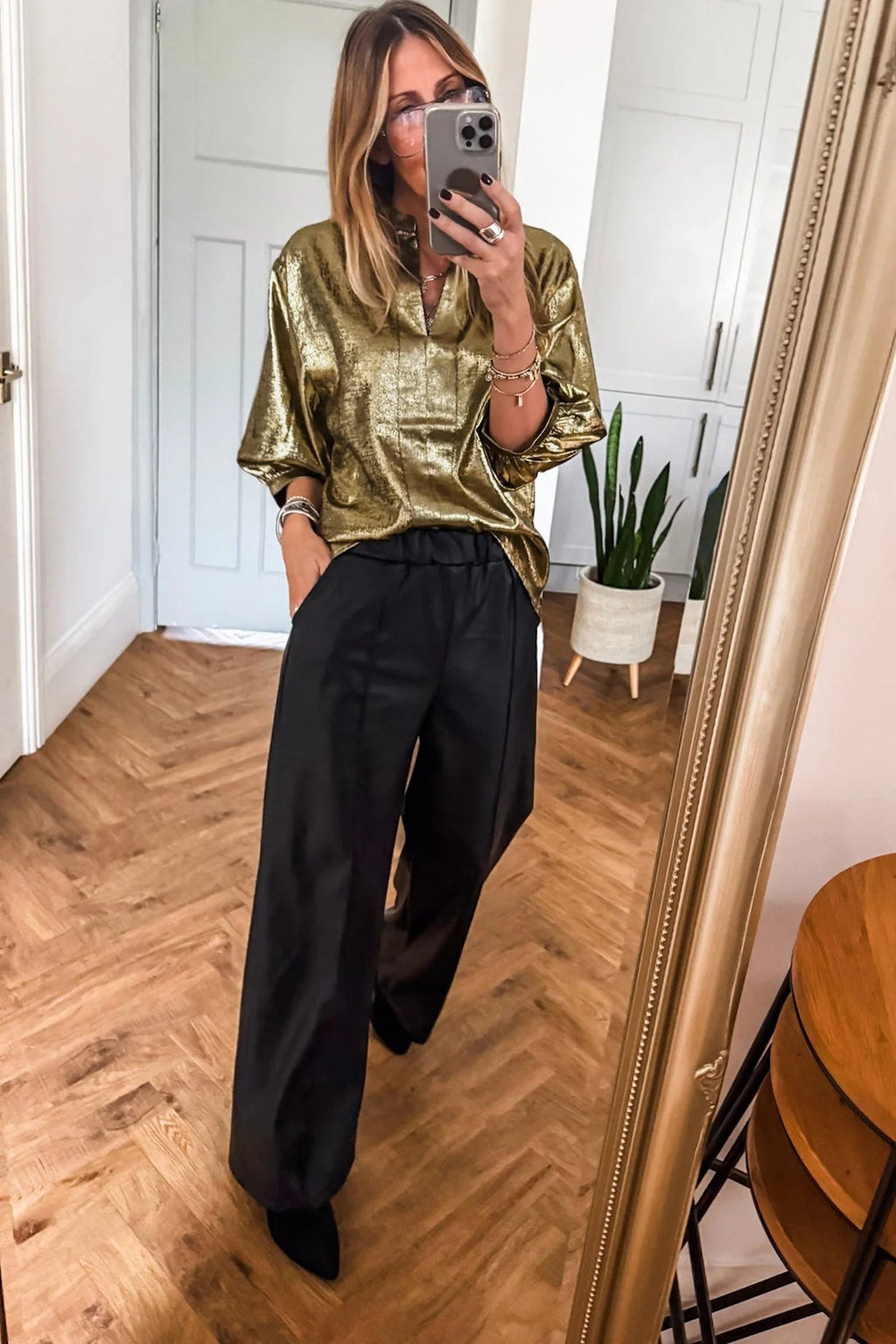 Metallic Split Neck 3/4 Sleeve Blouse