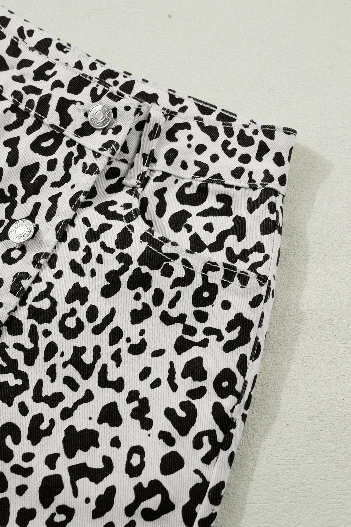 Leopard Denim Buttoned Overlap Shorts