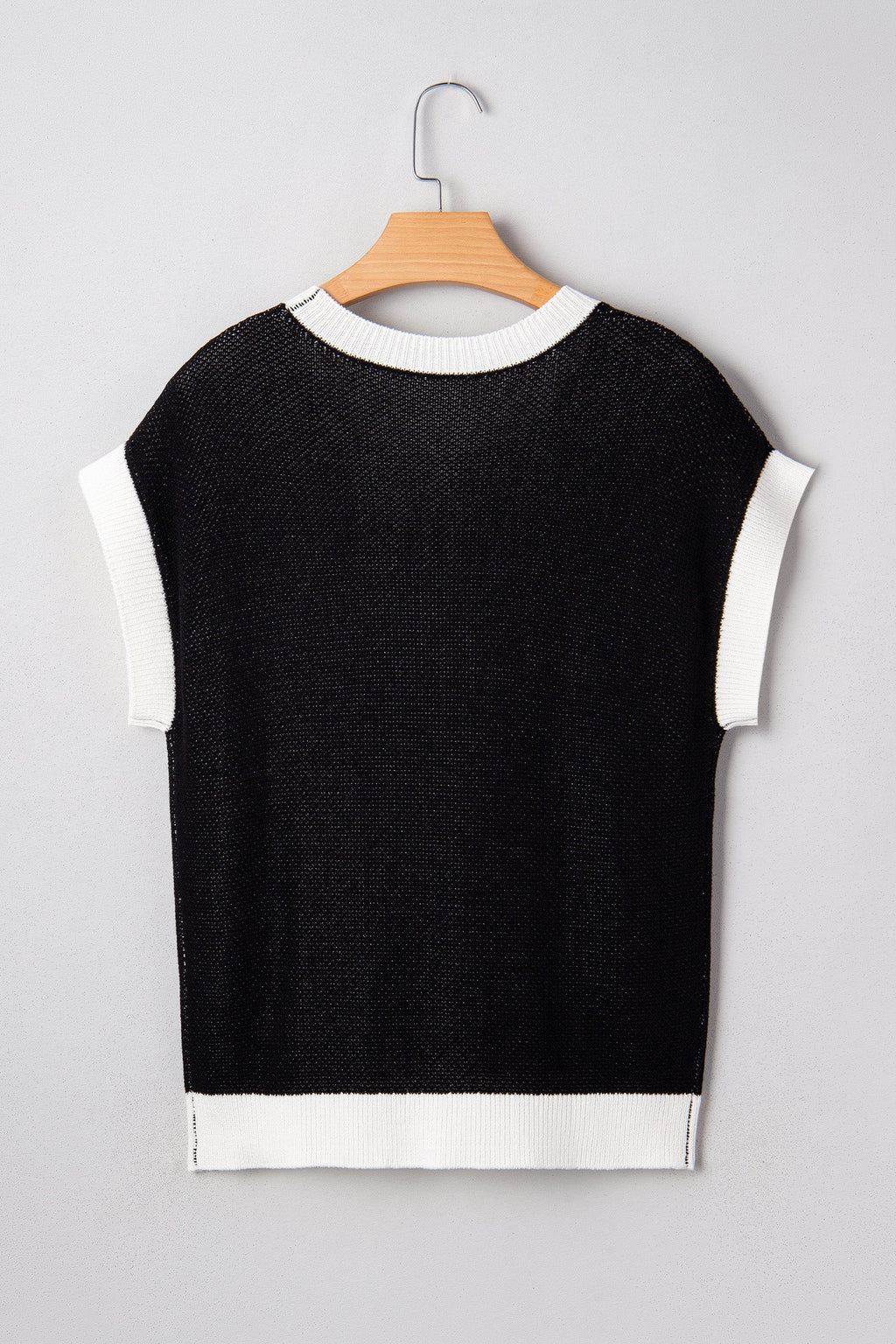 Western Horseshoe Contrast Trim Short Sleeve Sweater